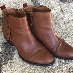 Pikolinos great condition brown booties -41/10